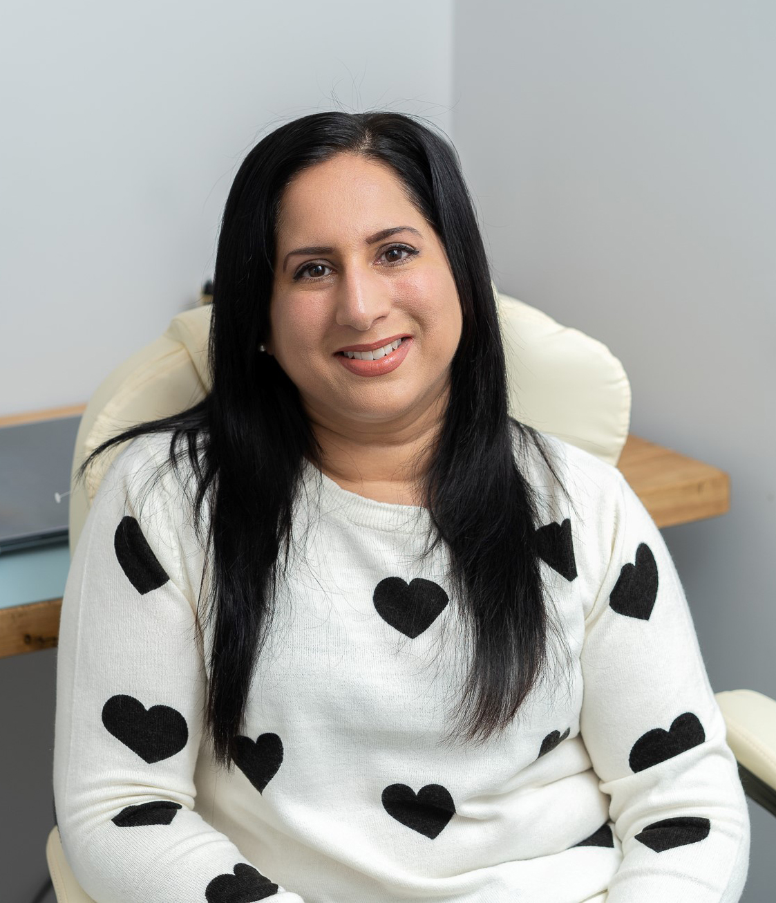 Dr Aneesa Shariff Psychologist in Leeds